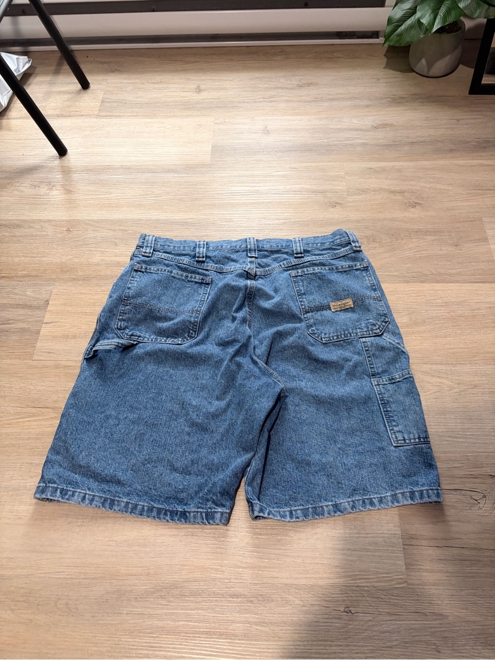 Vintage wrangler carpenter jorts
